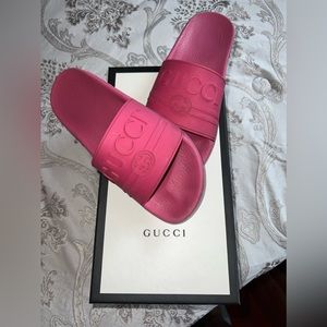 Authentic Gucci pool slides